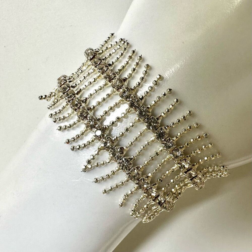 Silver tone rhinestone fringe stretchy bracelet